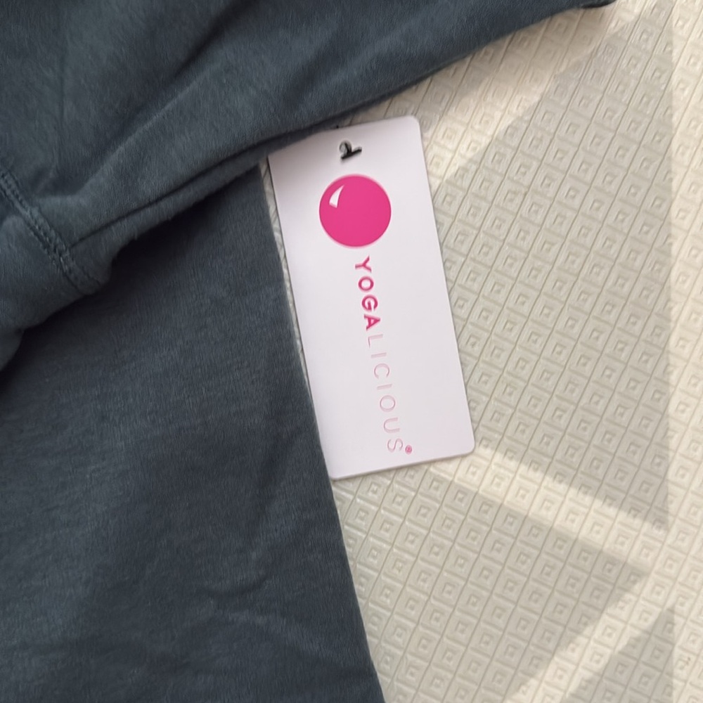 NWT! YOGALICIOUS dark sage active hooded cross over hem fleece. Various sizes. - Picture 4 of 5